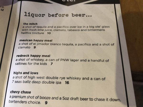 Redneck Happy Meal: Ein Bier, einen kurzen Whiskey und was salziges zum Knabbern für die Kinder.